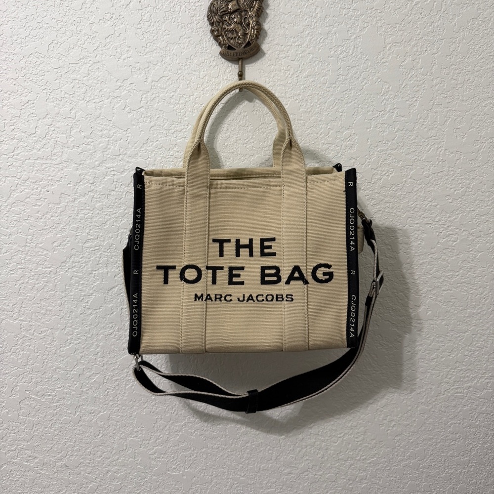 Marc Jacobs Beige Tote Bag with Black Accents
